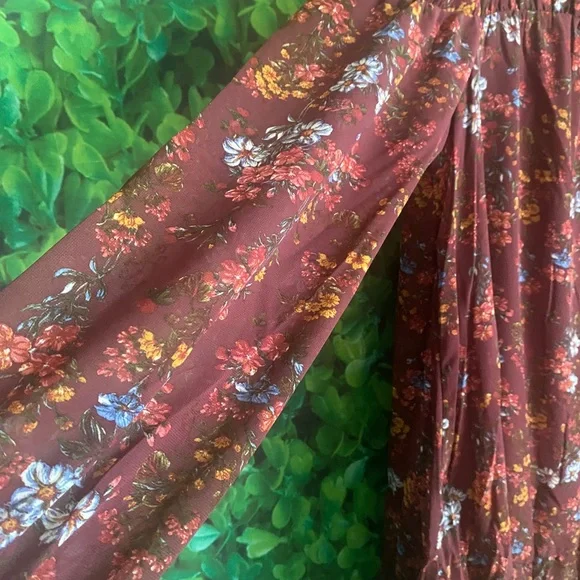 Time & Tru - NWT Floral Long Sleeve Dress - Picture 2 of 5